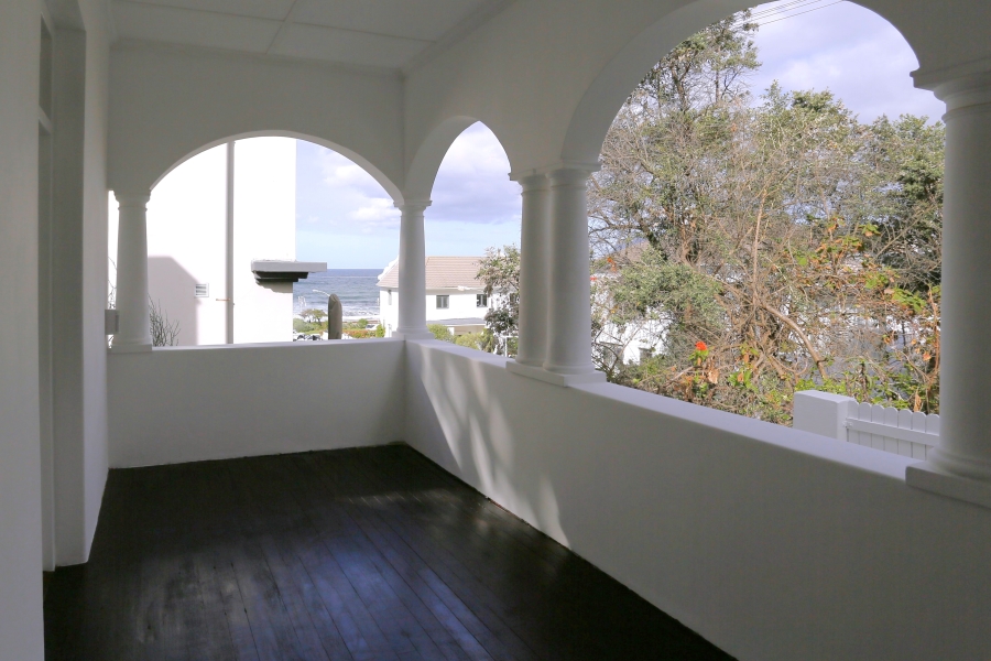 To Let 3 Bedroom Property for Rent in Kalk Bay Western Cape